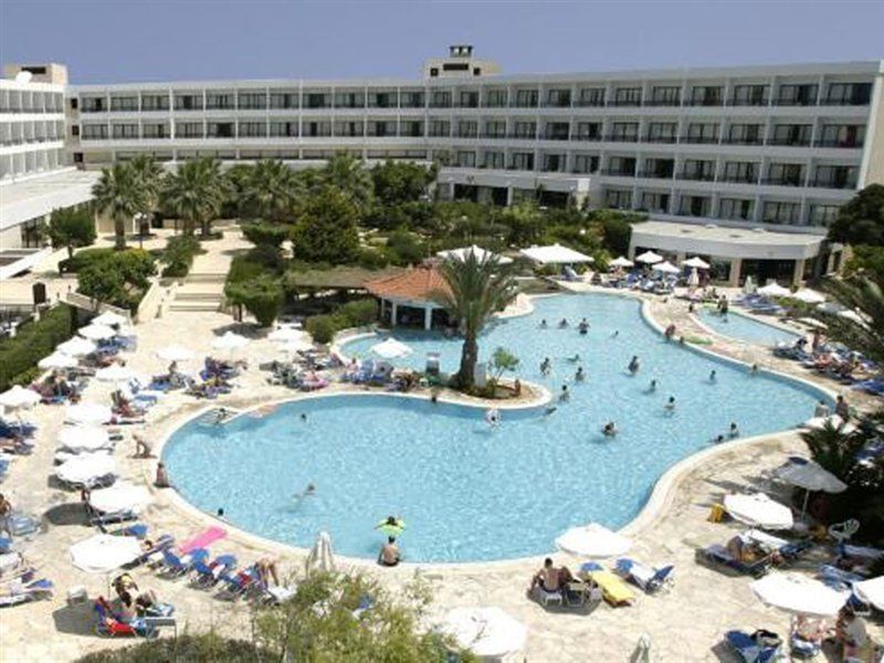 Avanti Hotel Paphos Esterno foto